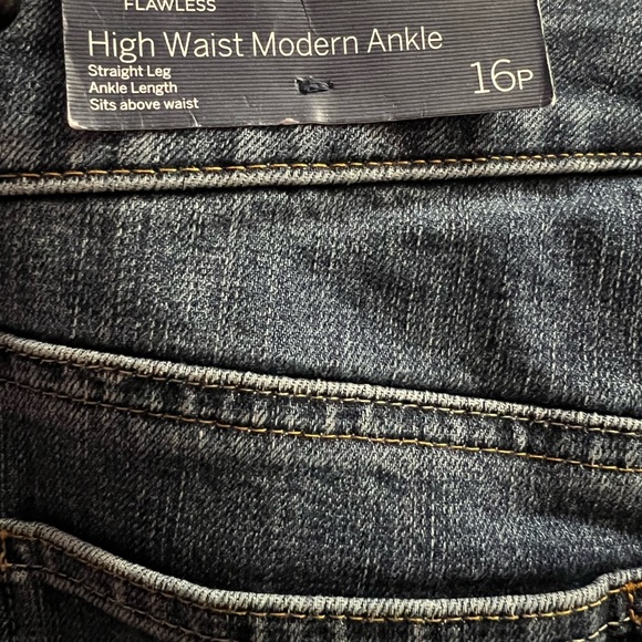 TALBOTS JEANS, Size 16P, Flawless High Waist Modern Ankle Denim Jeans, NEW. - Picture 9 of 12